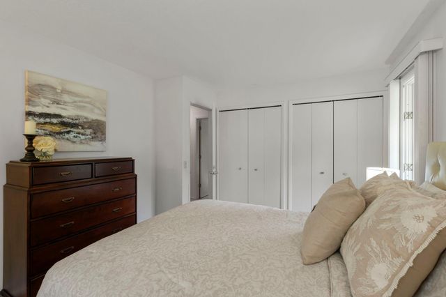 14641 Crestview Lane, Minnetonka, MN 55345