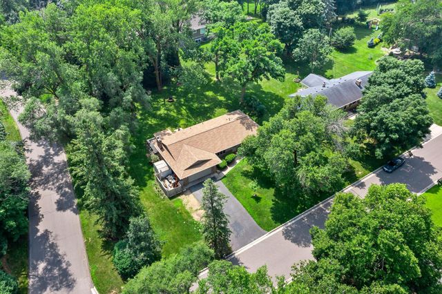 14641 Crestview Lane, Minnetonka, MN 55345