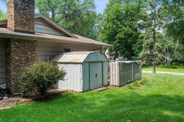 14641 Crestview Lane, Minnetonka, MN 55345
