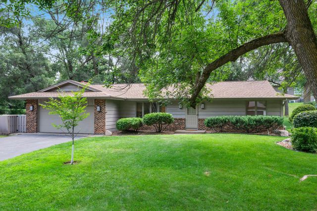 14641 Crestview Lane, Minnetonka, MN 55345