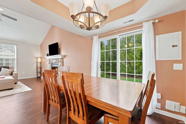 5521 Thornbriar Lane, Fort Wayne, IN 46835