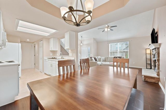 5521 Thornbriar Lane, Fort Wayne, IN 46835
