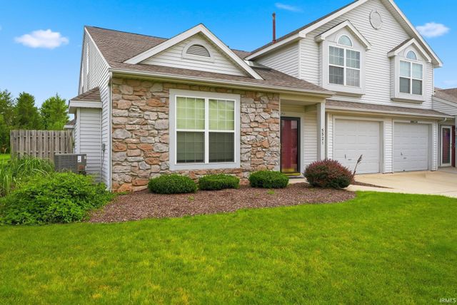 5521 Thornbriar Lane, Fort Wayne, IN 46835