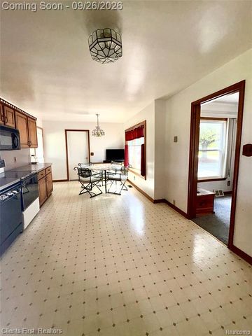 34652 Parkgrove Avenue, Westland, MI 48185