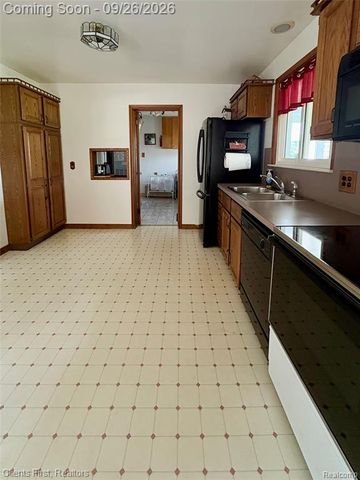 34652 Parkgrove Avenue, Westland, MI 48185