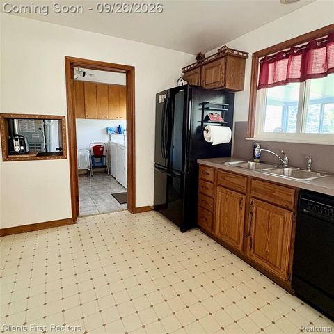 34652 Parkgrove Avenue, Westland, MI 48185