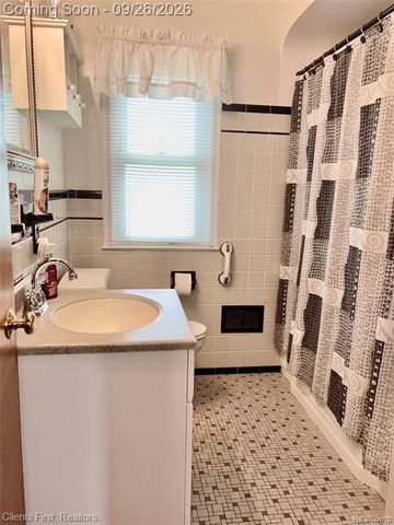 34652 Parkgrove Avenue, Westland, MI 48185