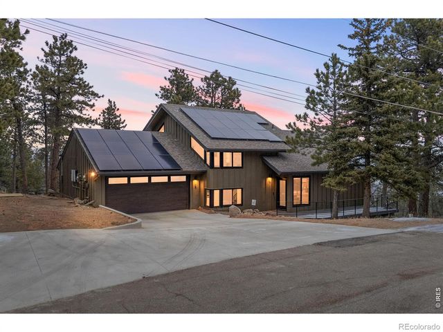 93 Hawk Lane, Boulder, CO 80304