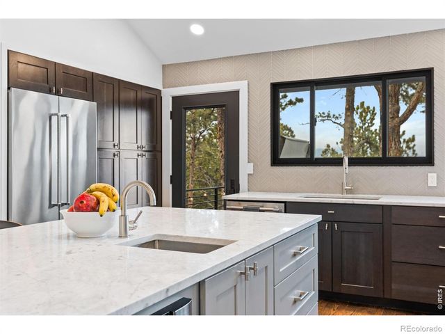 93 Hawk Lane, Boulder, CO 80304