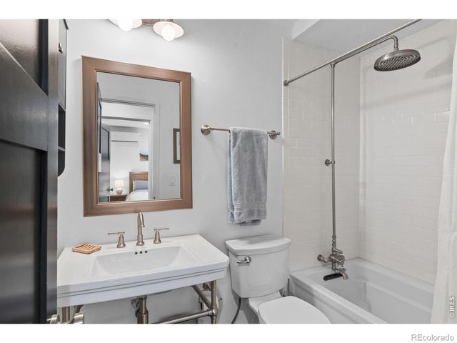 93 Hawk Lane, Boulder, CO 80304