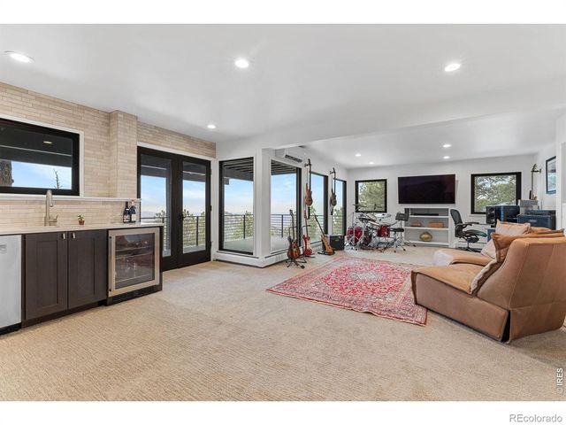 93 Hawk Lane, Boulder, CO 80304