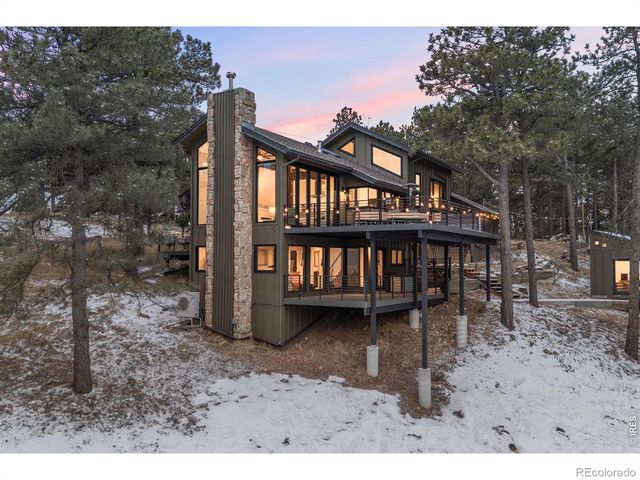 93 Hawk Lane, Boulder, CO 80304