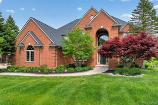 2747 Pebble Beach Drive, Oakland, MI 48363