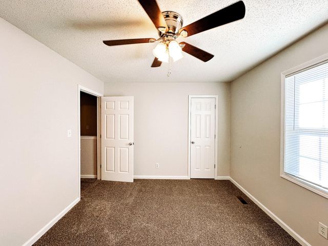 108 Ballygar St Apt E, Clarksville, TN 37043