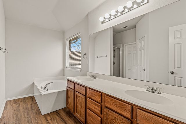 1941 Harvester Drive, Rockwall, TX 75032