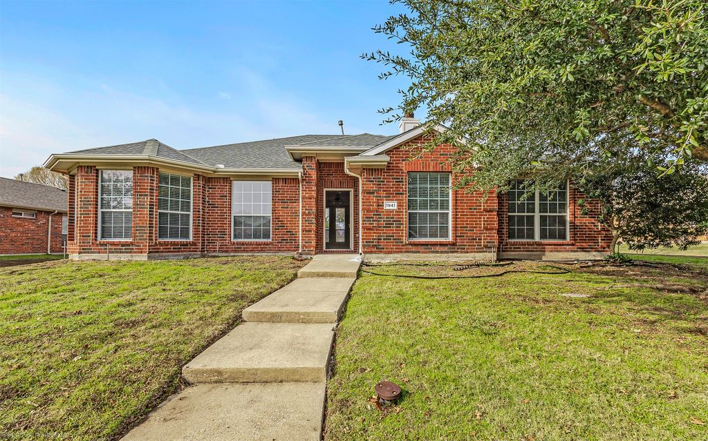 1941 Harvester Drive, Rockwall, TX 75032