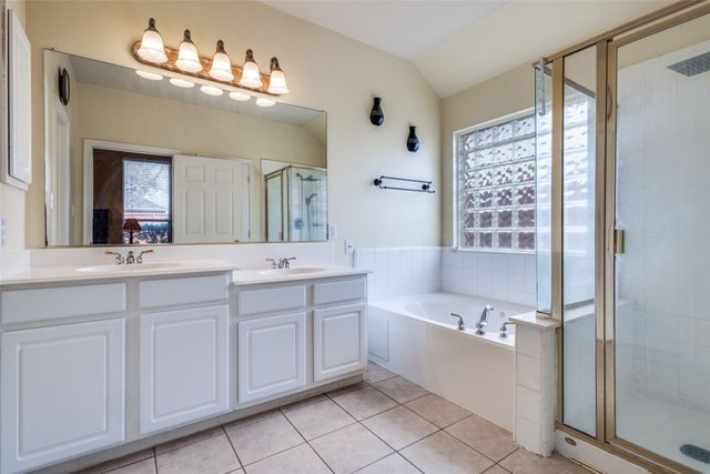 1204 Stonehedge Place, Flower Mound, TX 75028