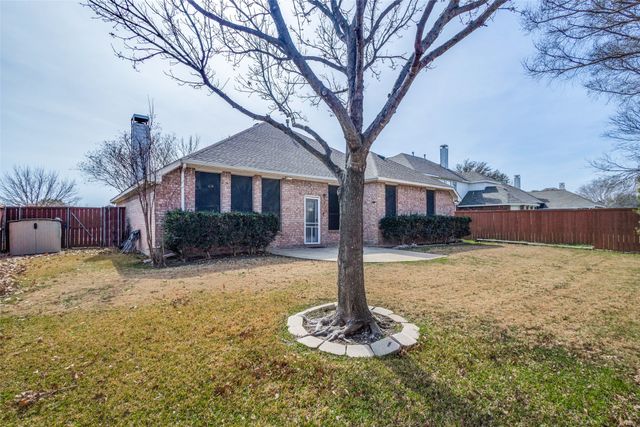 1204 Stonehedge Place, Flower Mound, TX 75028