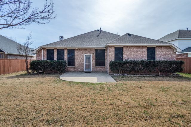 1204 Stonehedge Place, Flower Mound, TX 75028