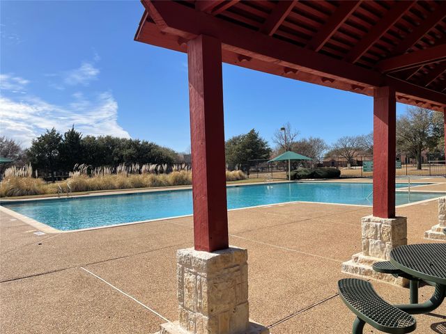 1204 Stonehedge Place, Flower Mound, TX 75028