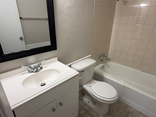 2805 W Ferndale Lane, Grand Prairie, TX 75052