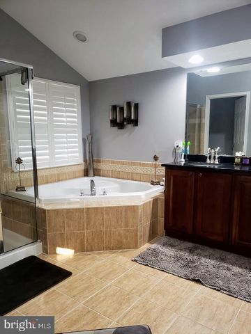 8005 GRAYDEN LN, Brandywine, MD 20613