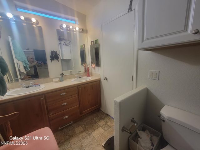 2825 Winnemucca St, Silver Springs, NV 89429