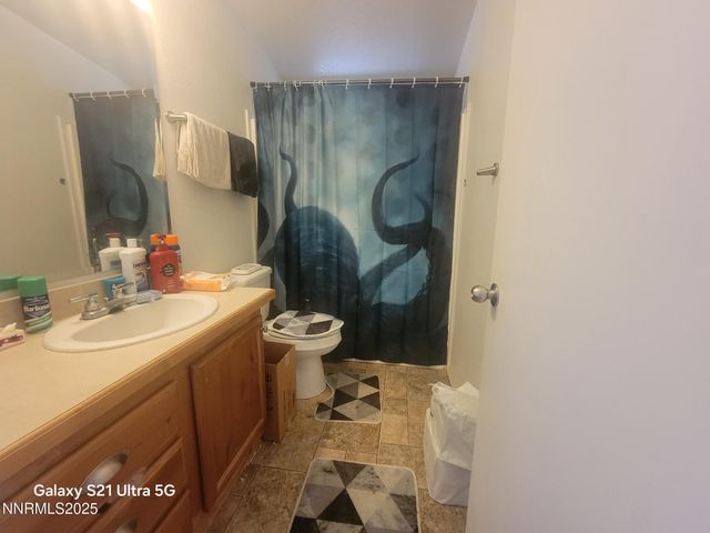 2825 Winnemucca St, Silver Springs, NV 89429