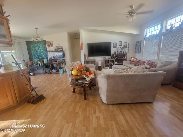 2825 Winnemucca St, Silver Springs, NV 89429