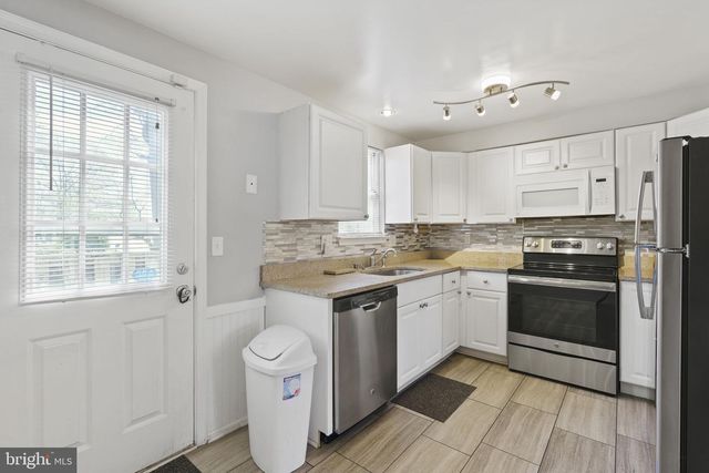 8629 BRAXTED LN, Manassas, VA 20110