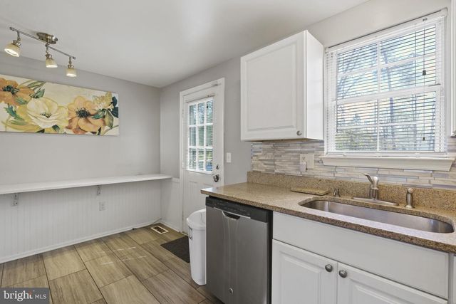 8629 BRAXTED LN, Manassas, VA 20110