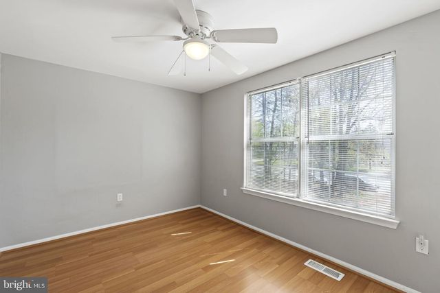 8629 BRAXTED LN, Manassas, VA 20110