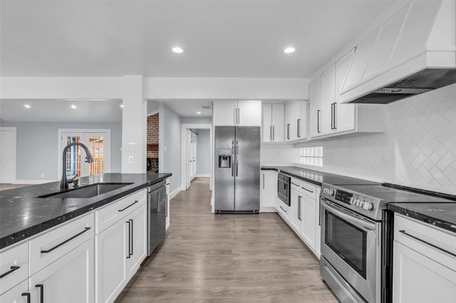 4715 Braesvalley Drive, Houston, TX 77096