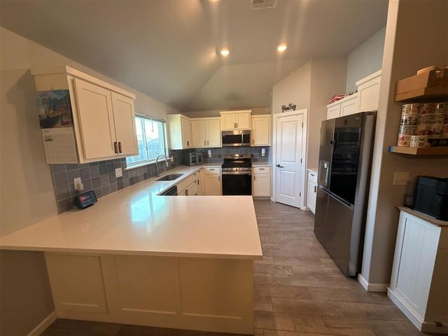 8608 NW 77th Street, Oklahoma City, OK 73132