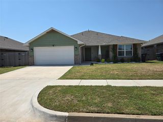 8608 NW 77th Street, Oklahoma City, OK 73132