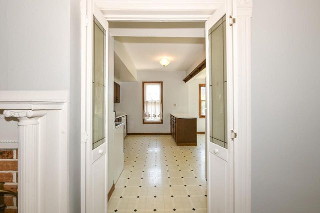 501 E Otjen STREET, Milwaukee, WI 53207