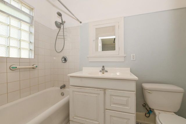501 E Otjen STREET, Milwaukee, WI 53207