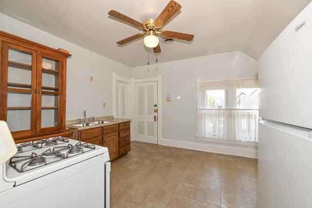 501 E Otjen STREET, Milwaukee, WI 53207
