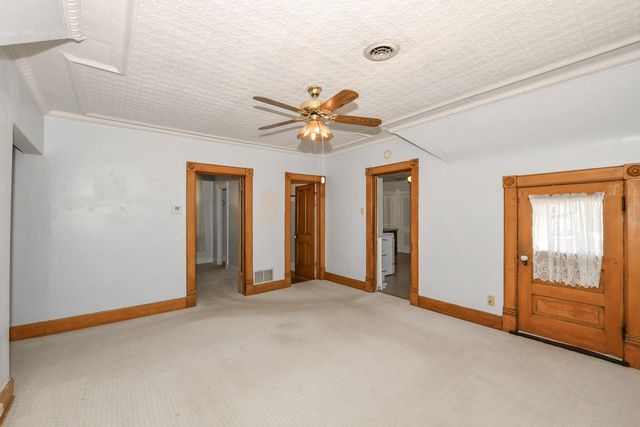 501 E Otjen STREET, Milwaukee, WI 53207