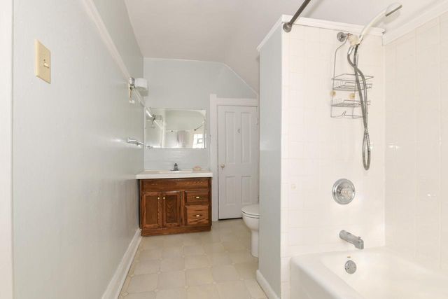 501 E Otjen STREET, Milwaukee, WI 53207