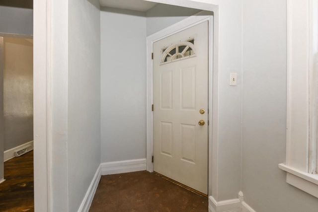 501 E Otjen STREET, Milwaukee, WI 53207