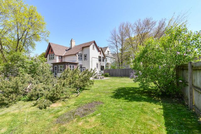 501 E Otjen STREET, Milwaukee, WI 53207