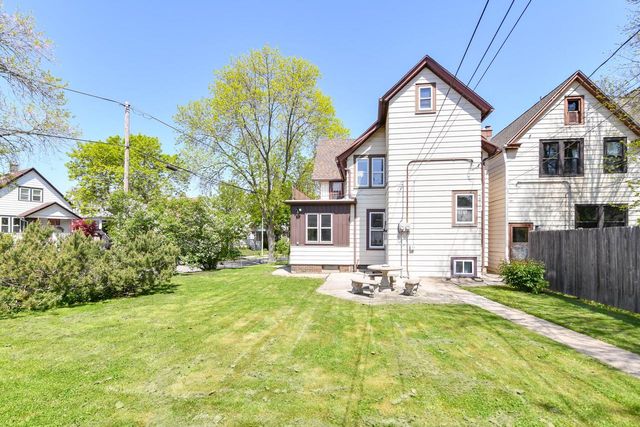 501 E Otjen STREET, Milwaukee, WI 53207