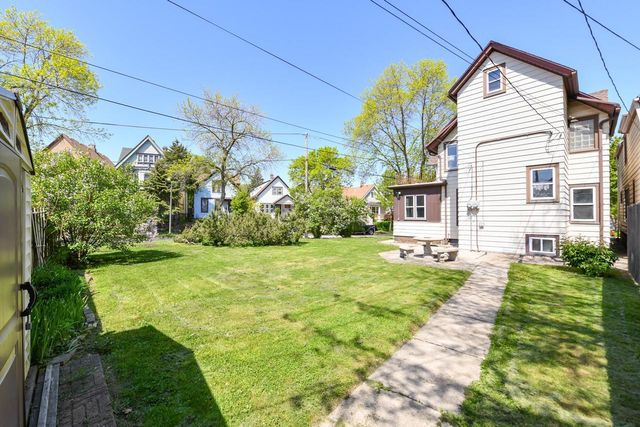 501 E Otjen STREET, Milwaukee, WI 53207