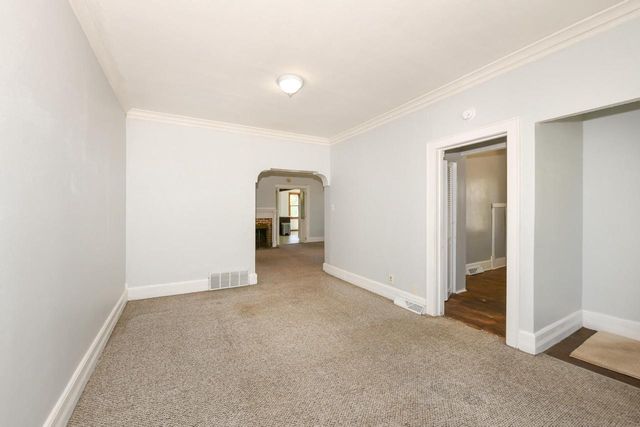 501 E Otjen STREET, Milwaukee, WI 53207