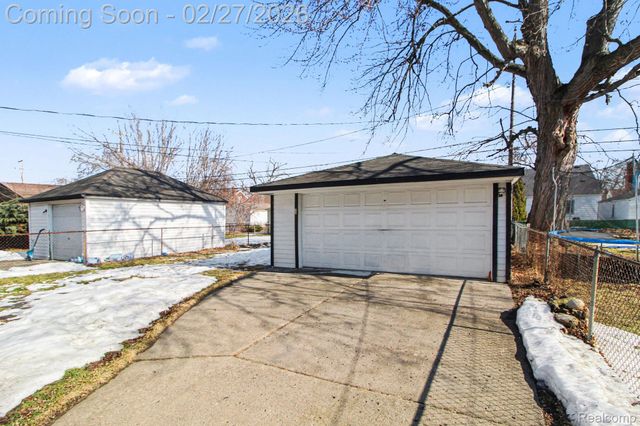 3131 McKinley Street, Dearborn, MI 48124