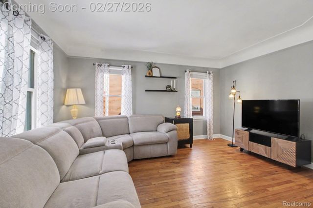 3131 McKinley Street, Dearborn, MI 48124