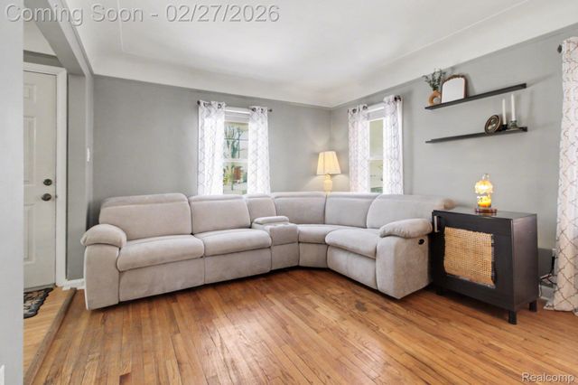 3131 McKinley Street, Dearborn, MI 48124