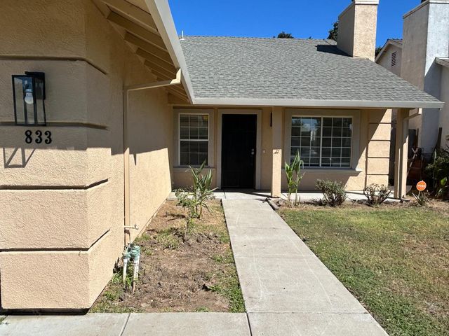 833 E Essex St, Stockton, CA 95204