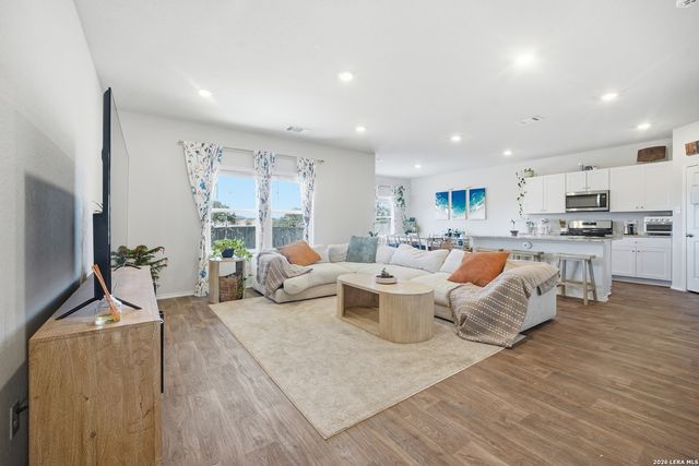 4819 Vogesite Path, San Antonio, TX 78253